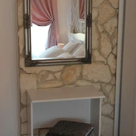 By The Sea * Каштела